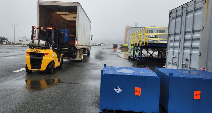 2024-04-12 Loading equipment at COVE for shipping (KBosman)