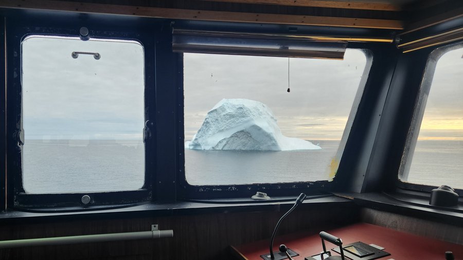 2024-09-16 Iceberg seen from bridge windows (KBosman)