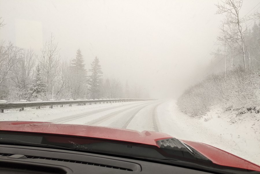 2024-11-12 Snow on the Gaspesie highway (GCairns)